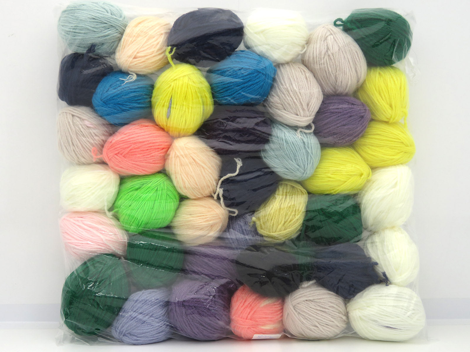 Mixed Lot Multicolor Plain Leftover Yarns fnt2-82424