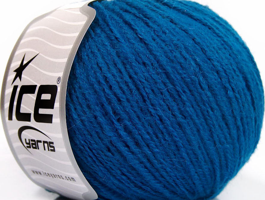 Lot of 8 Skeins ICE MASTER ALPACA (25% Alpaca 25% Merino Wool) Yarn Blue