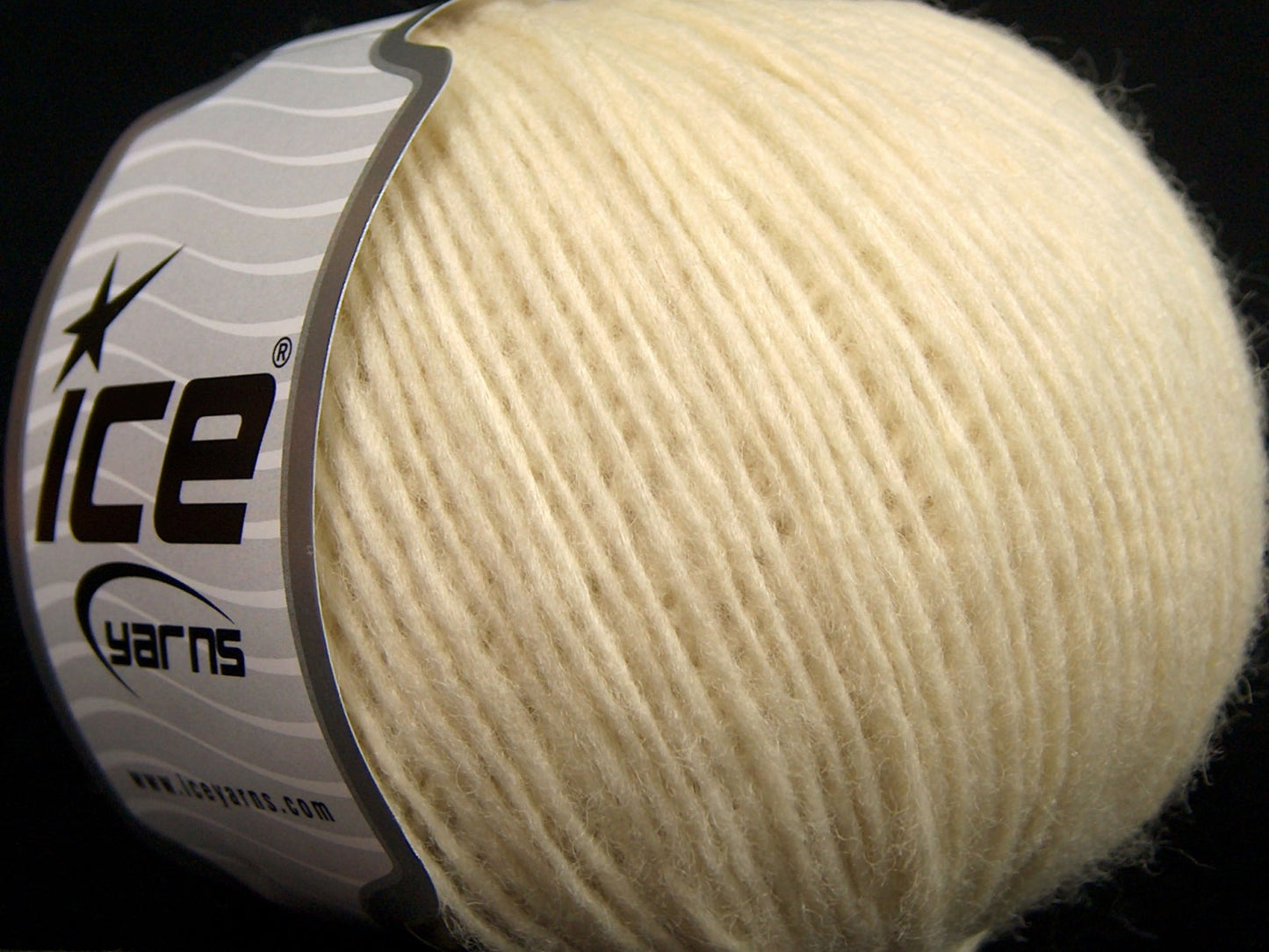 Lot of 8 Skeins Ice Yarns LEONARDO (66% Merino Wool 34% Organic Cotton) Yarn Ecru