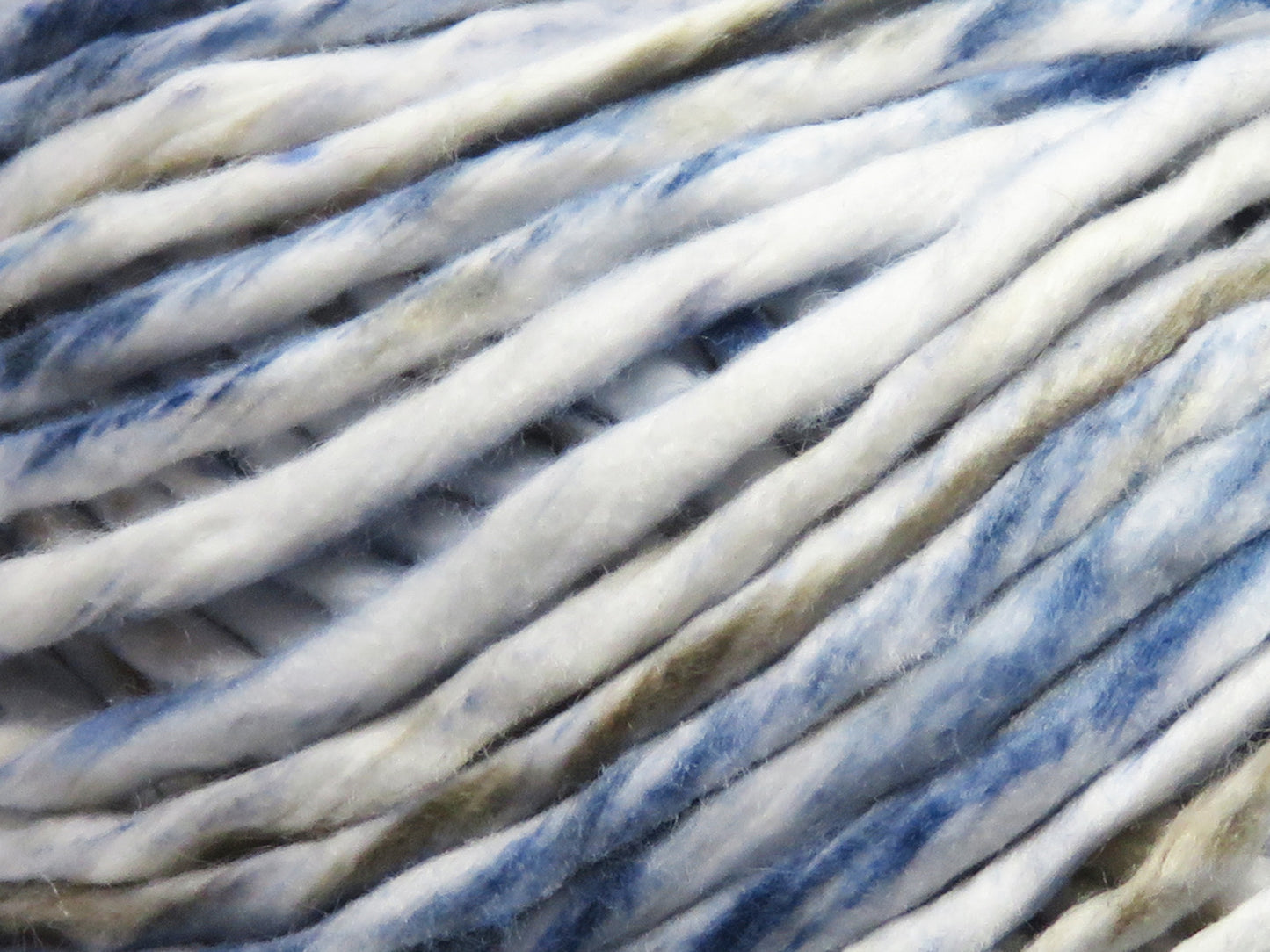 Raffia Twist Rengi