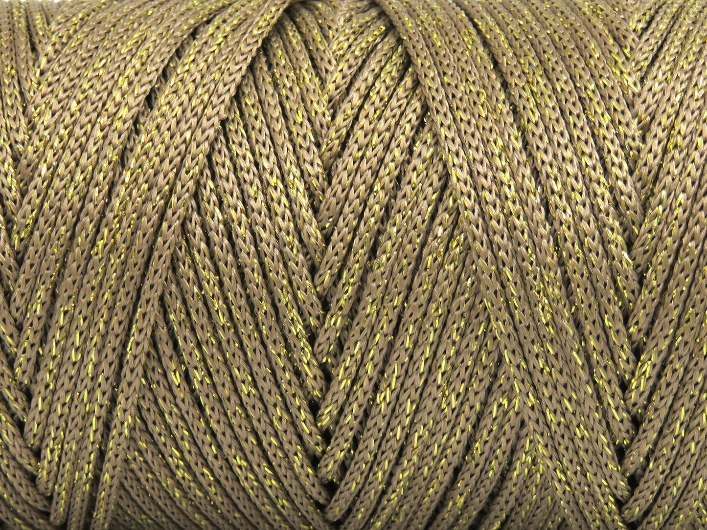 Makrome Hacimli Parıltı