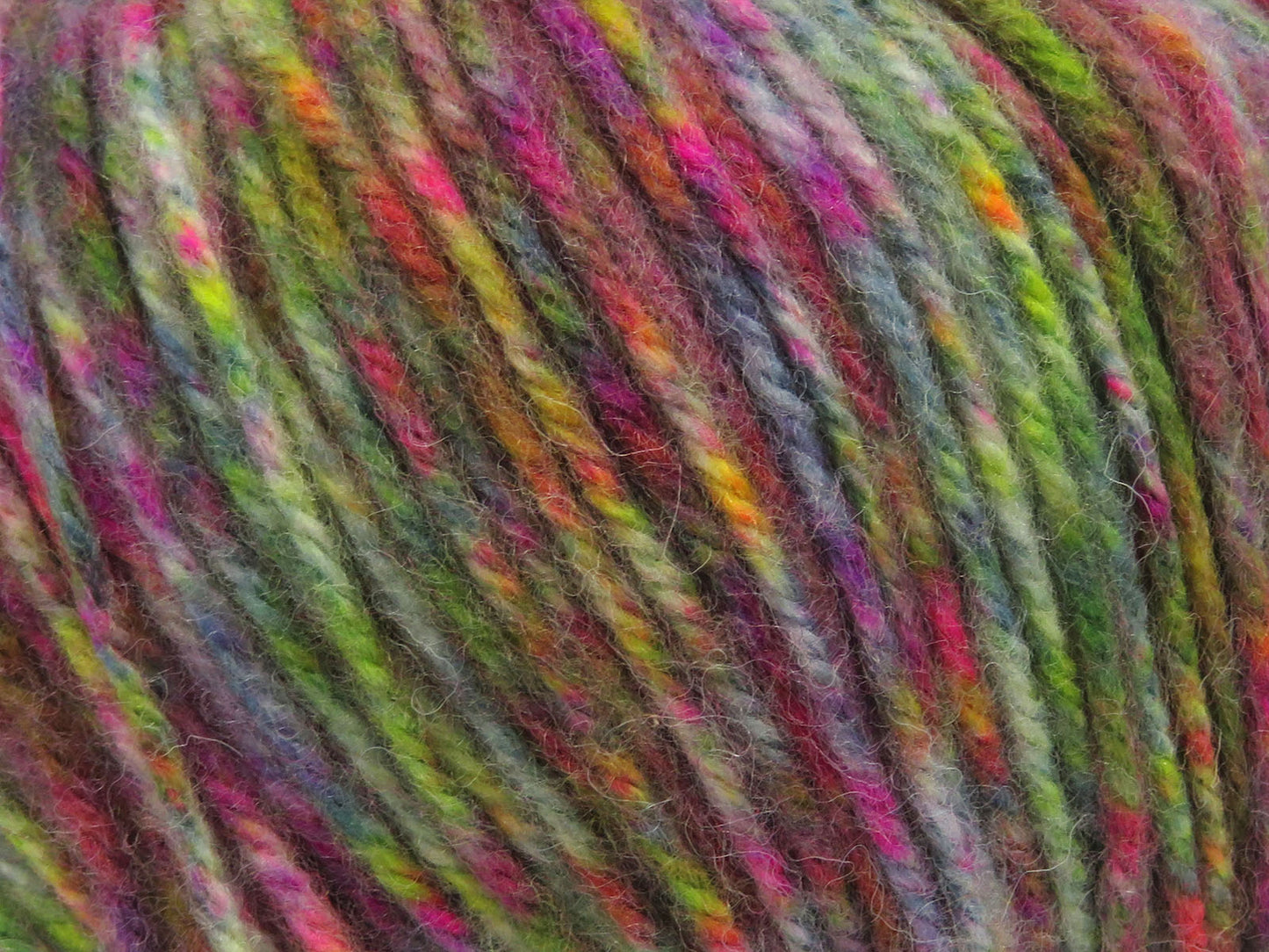 Yün Varicolor Kamgarn