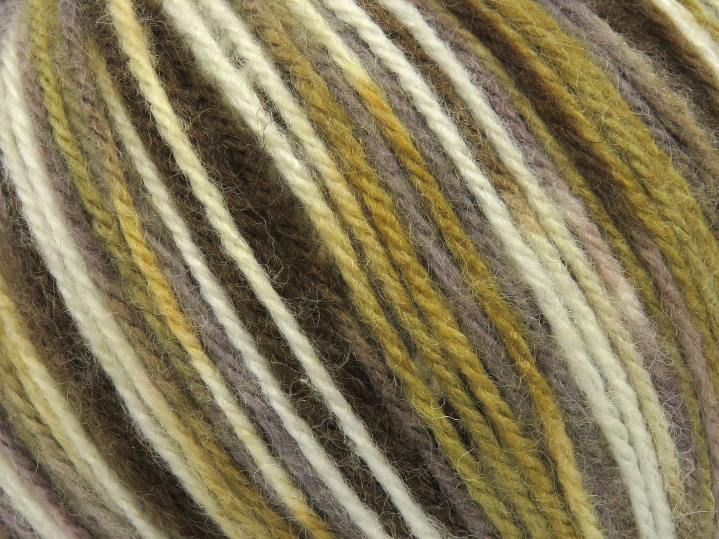 Yün Varicolor Kamgarn