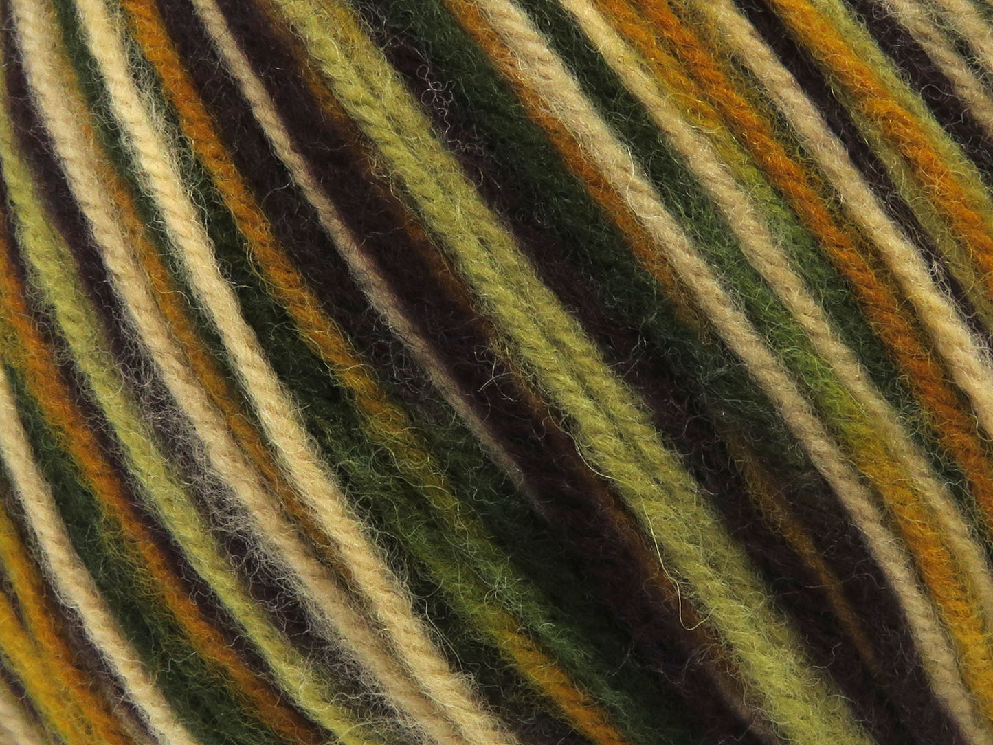 Yün Varicolor Kamgarn