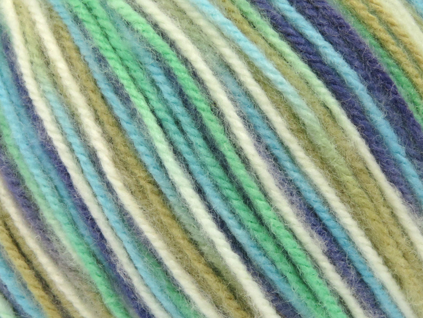 Yün Varicolor Kamgarn