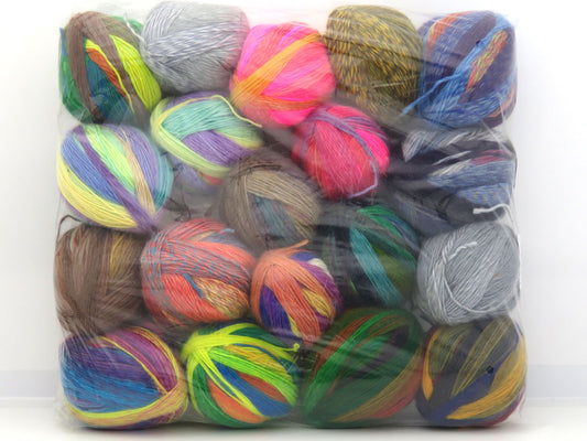 Mixed Lot Multicolor Leftover Self Striping Yarns fnt2-84367