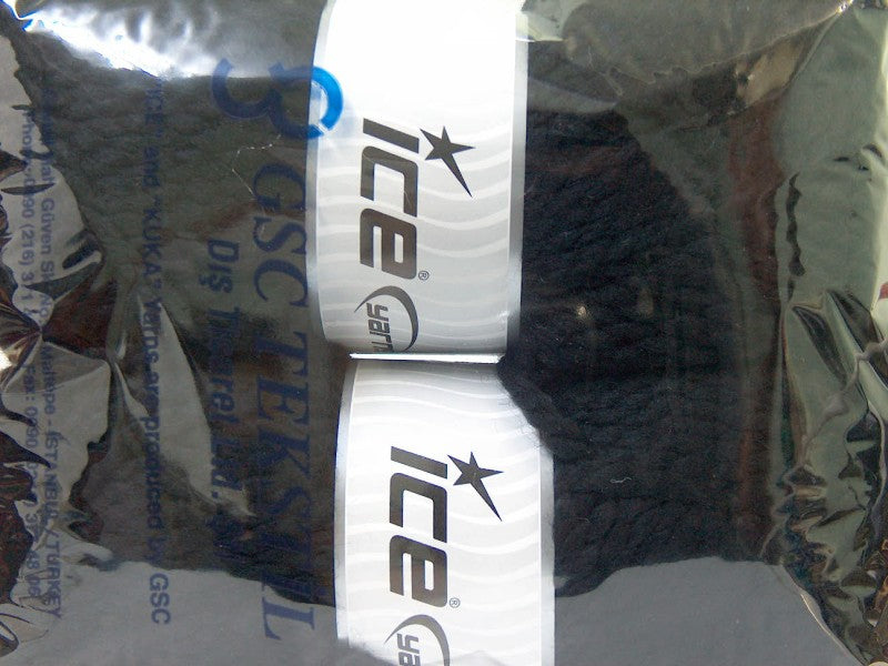 Alpine Black SuperBulky fnt2-24935