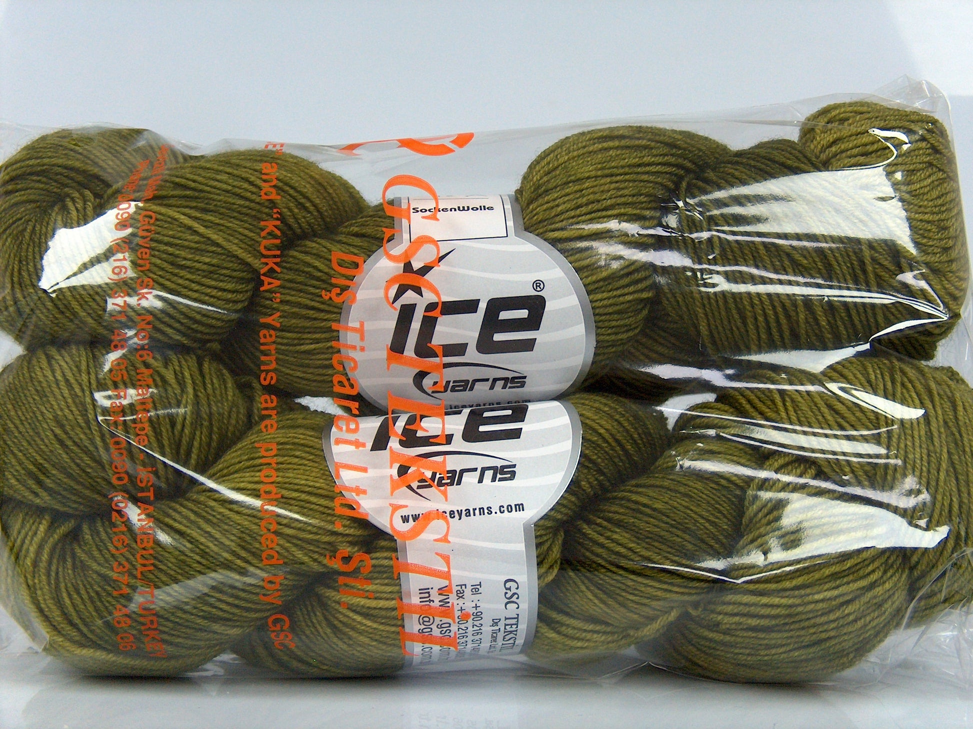 Hand Dyed Merino Extrafine Green Guacamole fnt2-77182