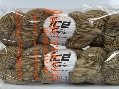 Hand Dyed Merino Extrafine Pale Olive Green fnt2-77184