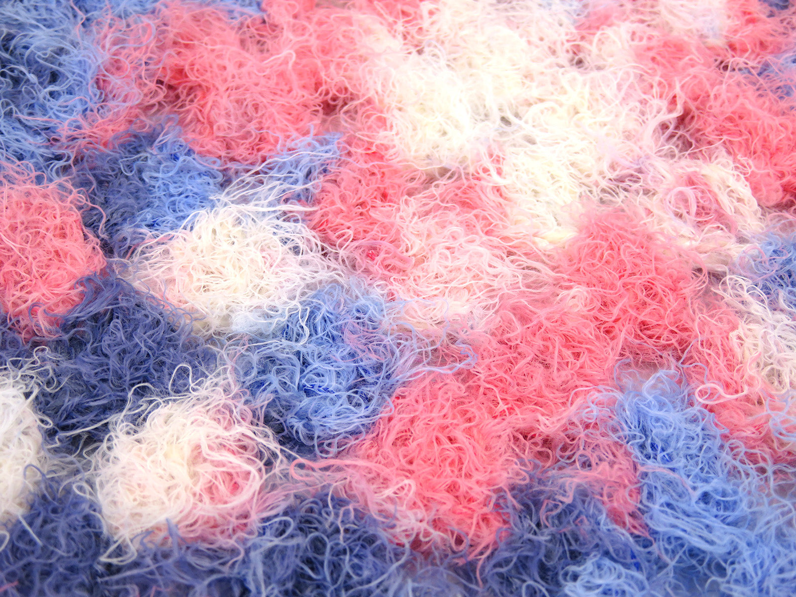 Mars Blue, Salmon Shades fnt2-81353