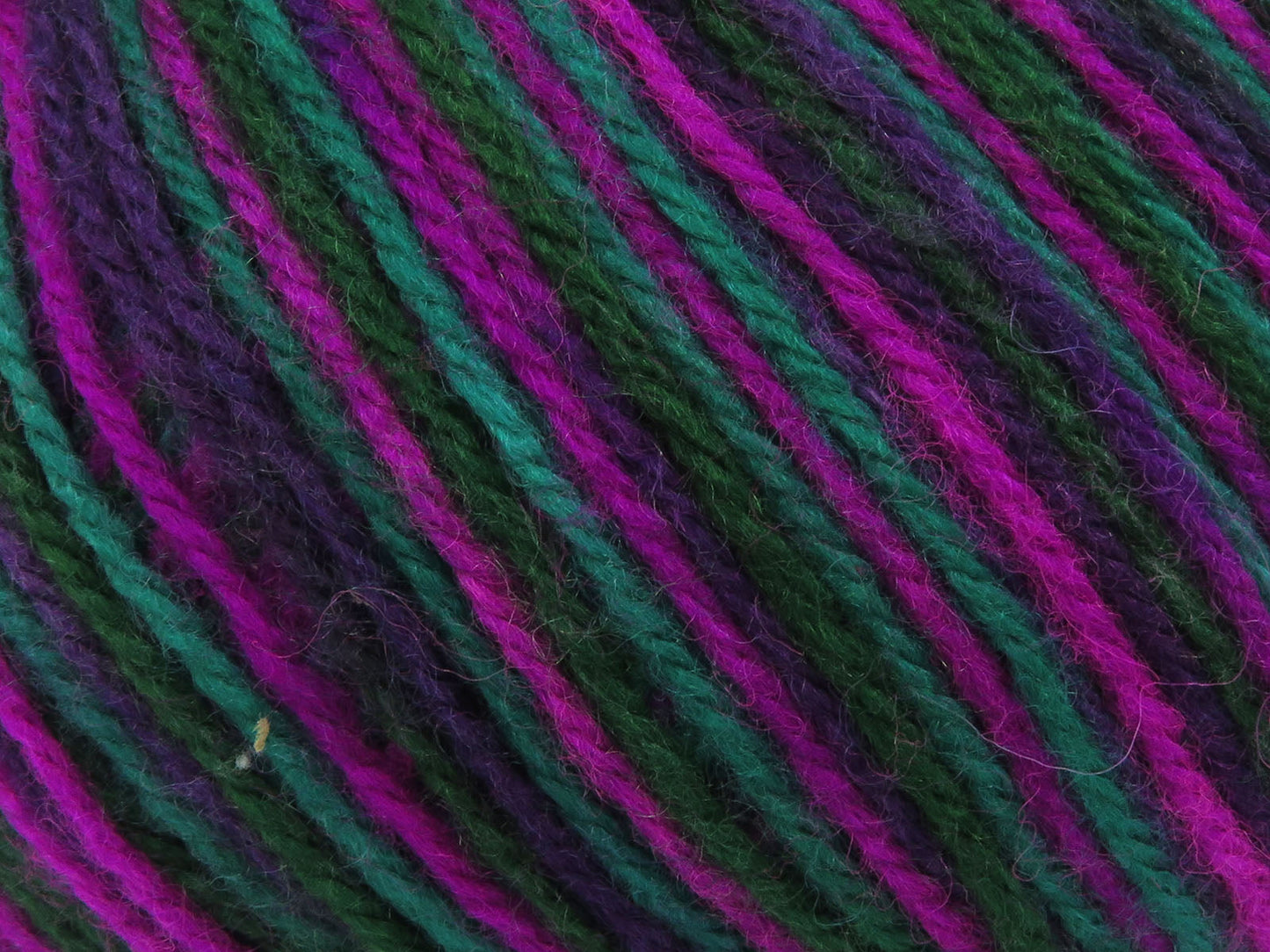 Yün Varicolor Kamgarn