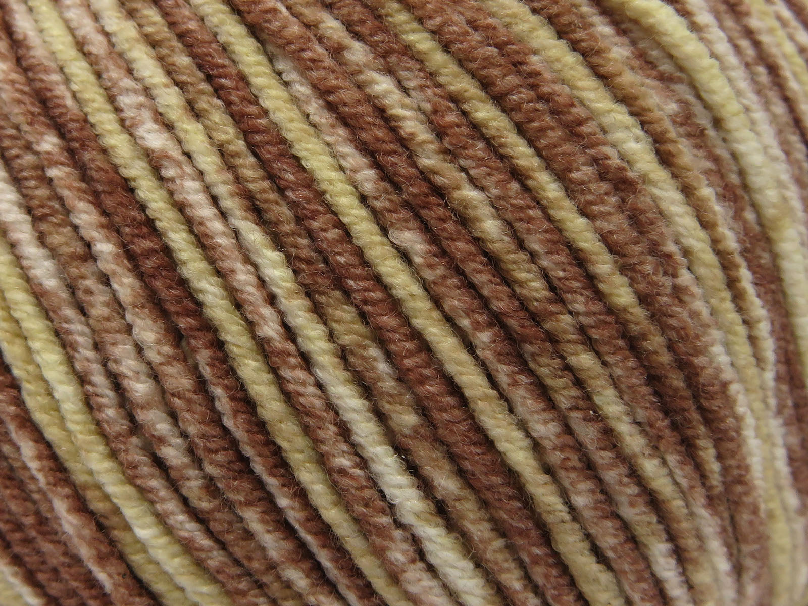 Lorena Splash Brown Shades fnt2-82122