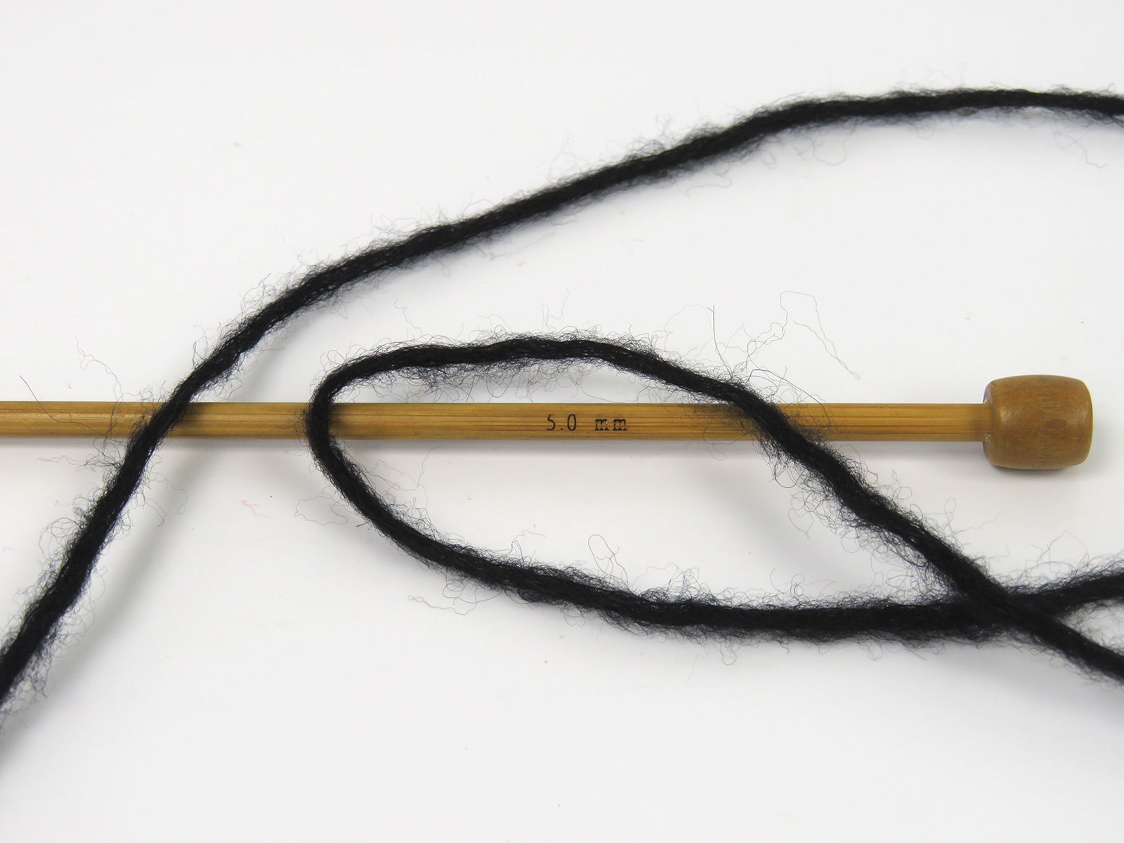 Baby Alpaca Aria Black fnt2-83726