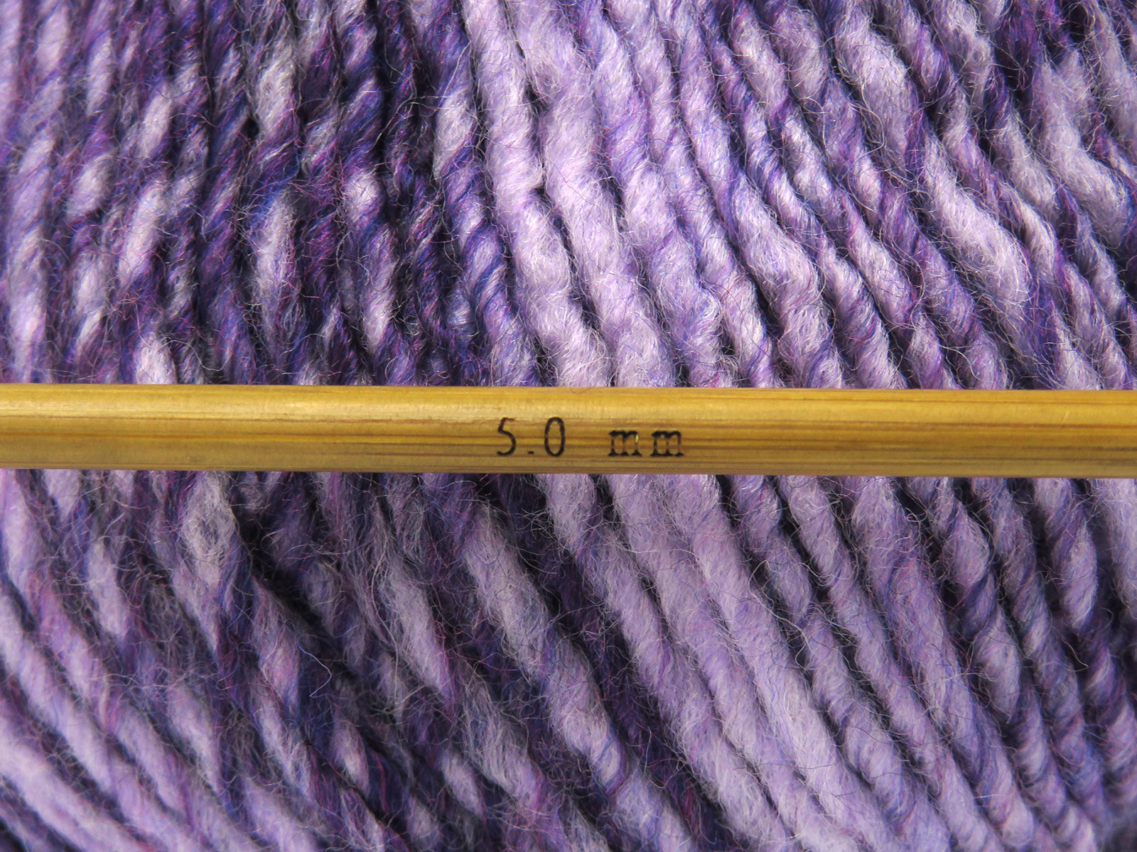 Anatolia Wool Cord Purple Shades, White fnt2-83960