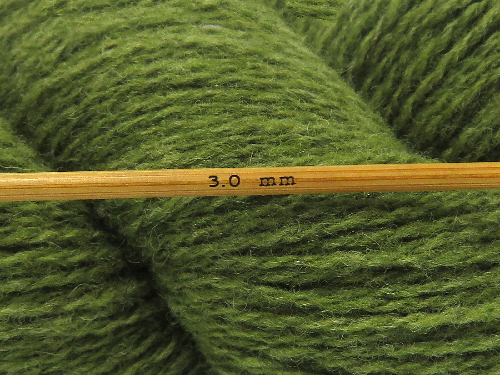 Shetland Wool Grass Green fnt2-84173