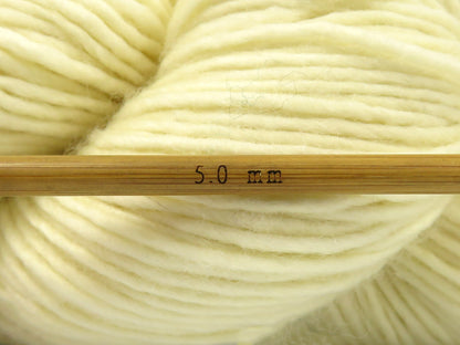 Hand Dyed Superwash Merino Cream fnt2-84203