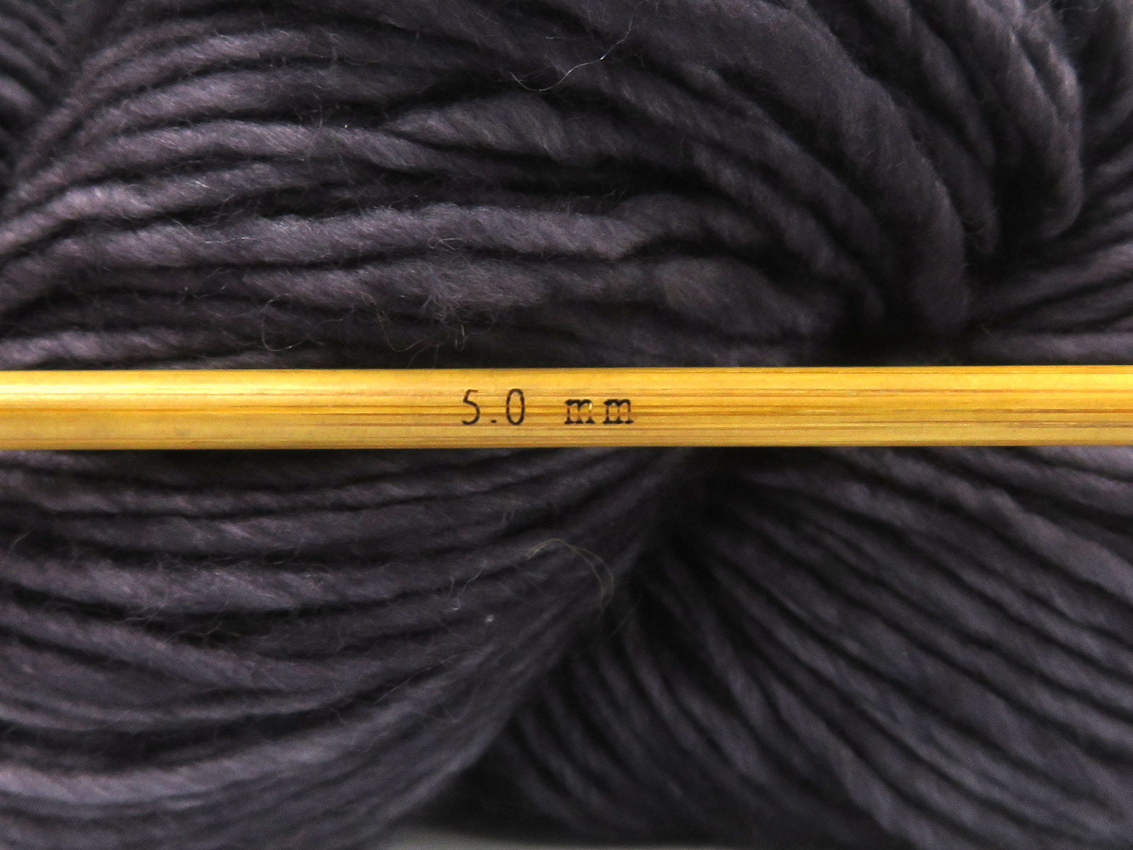 Hand Dyed Superwash Merino Dark Grey Melange fnt2-84205