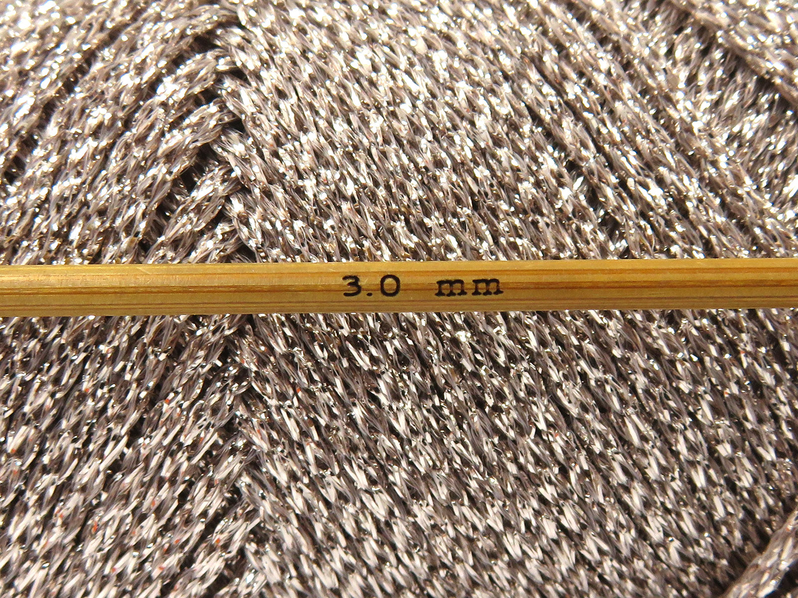 Gleamy Light Camel, Silver fnt2-84242