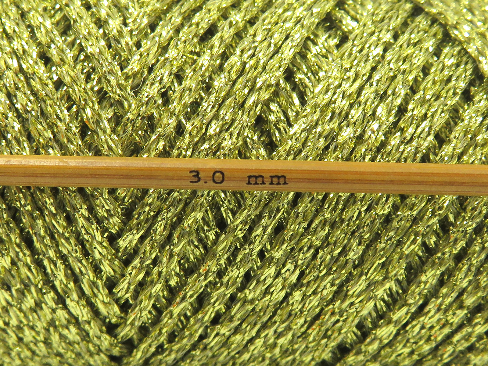 Gleamy Gold fnt2-84264