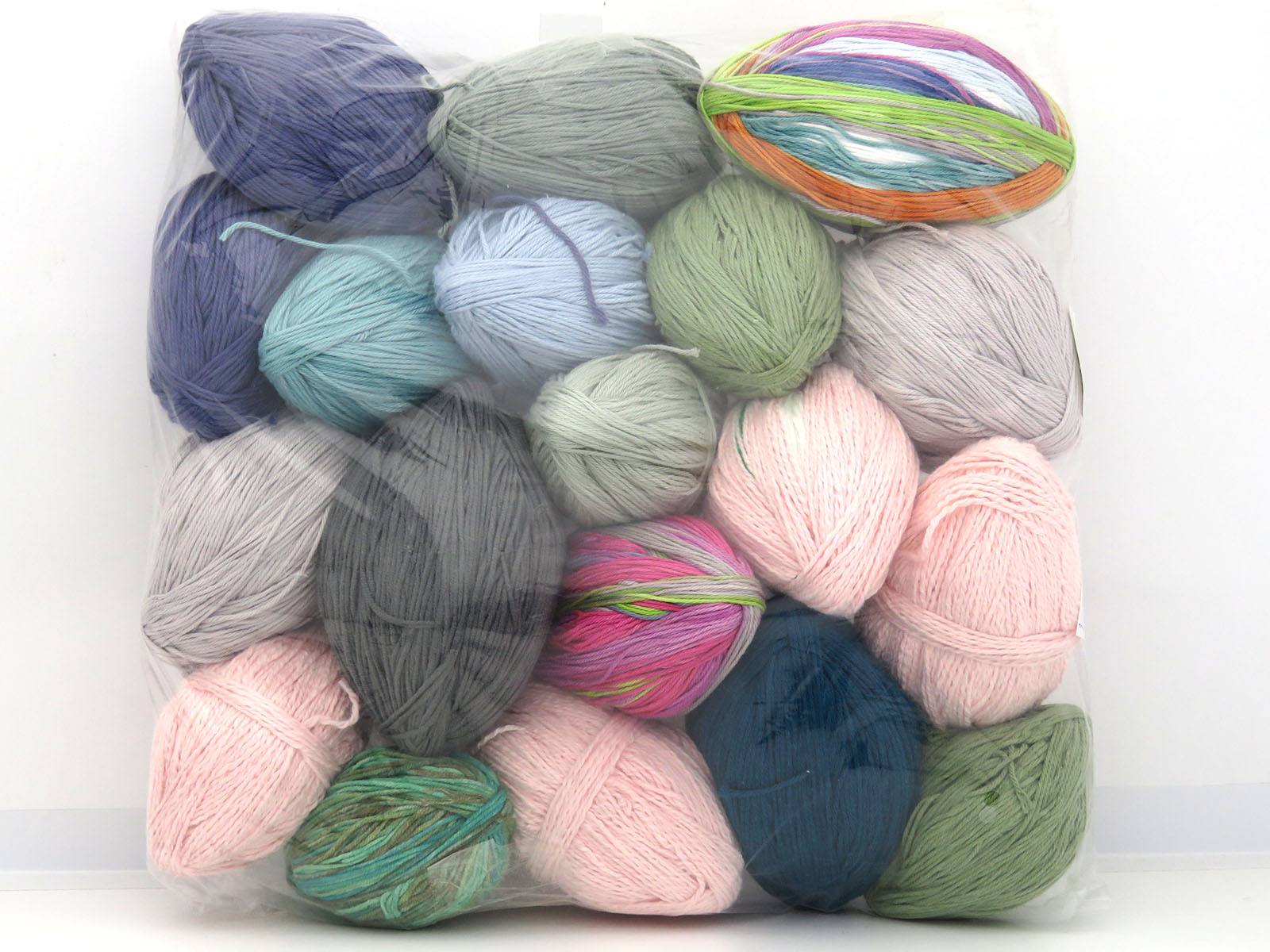 Leftover Summer Yarns Mixed Lot fnt2-84363